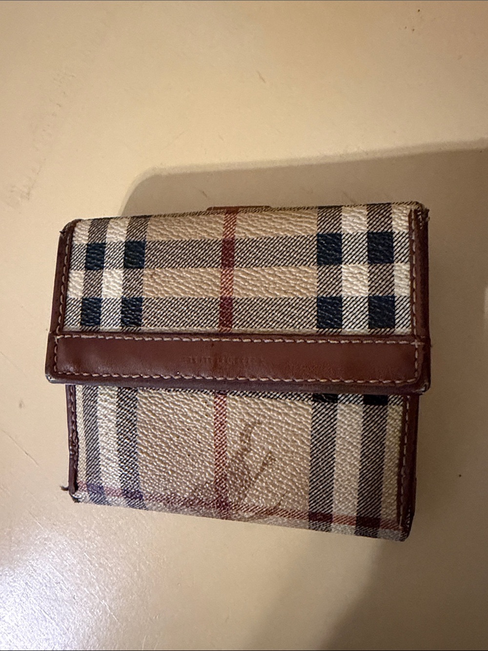 Burberry novacheck & leather wallet
